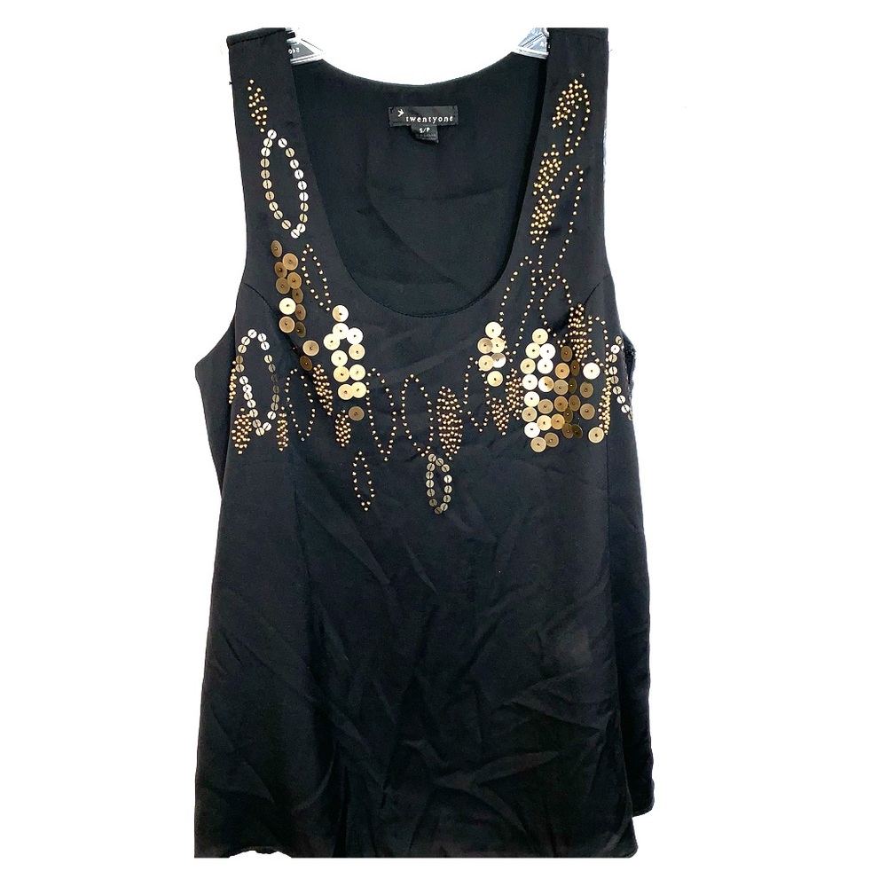 💛 Black Embellished Top